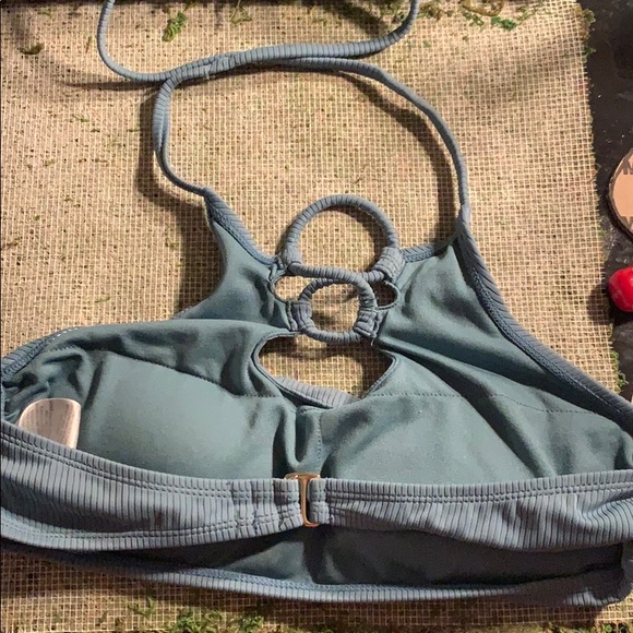 Bikini - Picture 4 of 4